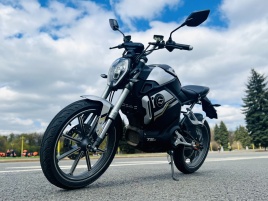 Электромотоцикл WHITE SIBERIA SUPER SOCO TSX