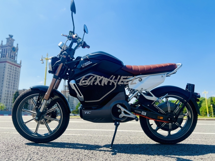 Электромотоцикл WHITE SIBERIA SUPER SOCO TS фото 2