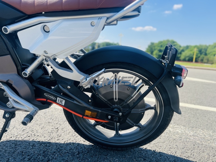 Электромотоцикл WHITE SIBERIA SUPER SOCO TS фото 5