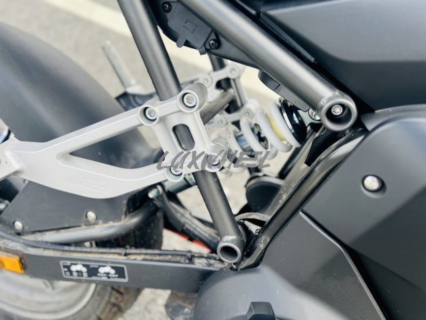 Электромотоцикл WHITE SIBERIA SUPER SOCO TSX фото 15