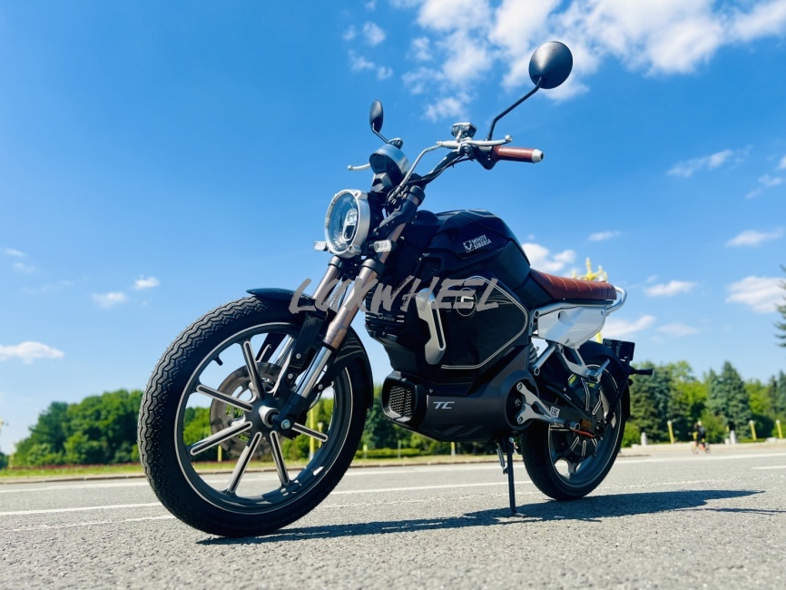 Электромотоцикл WHITE SIBERIA SUPER SOCO TS фото 1